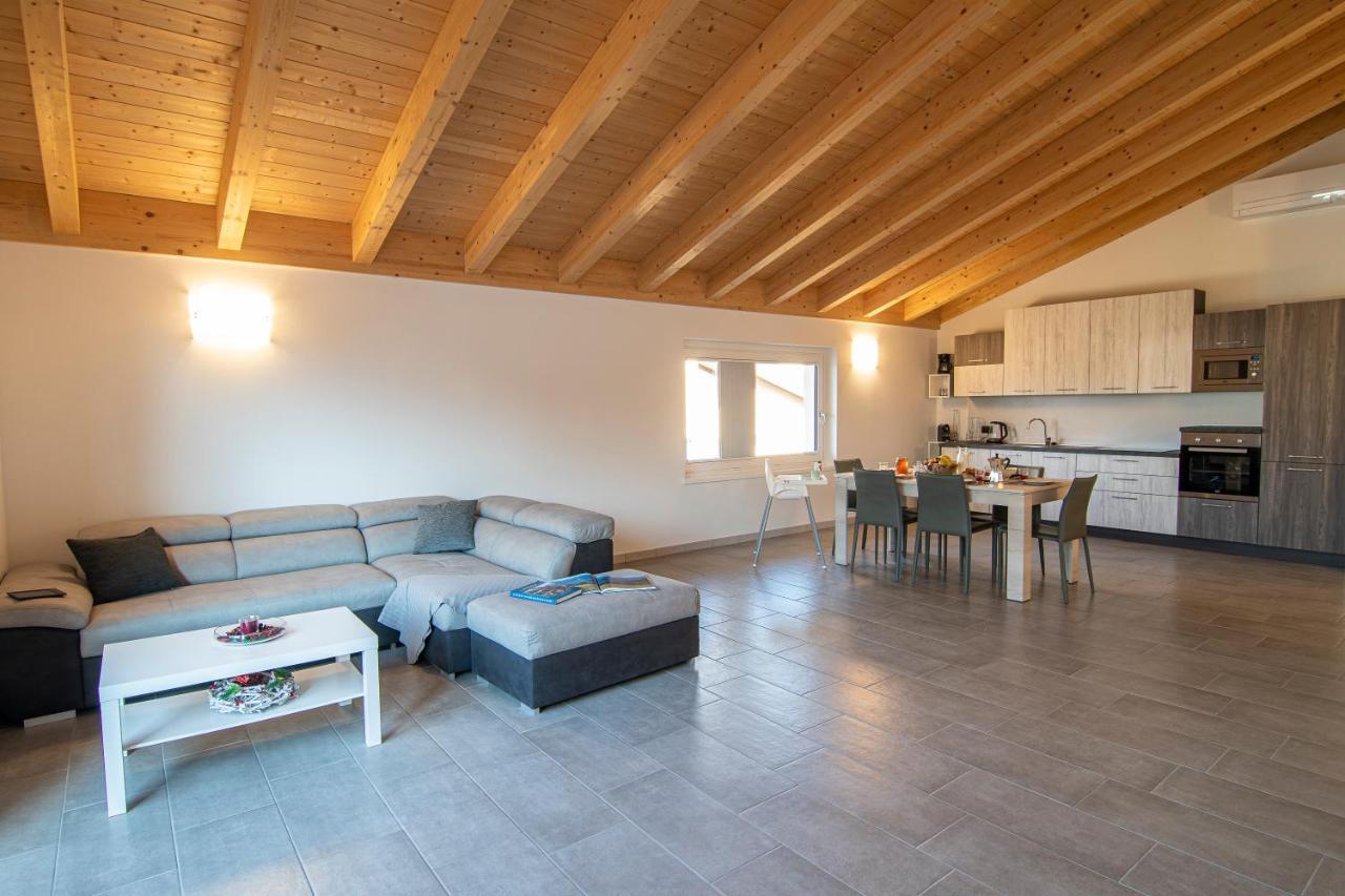 Ferienwohnung Attico Bella Vista Dubino Exterior foto